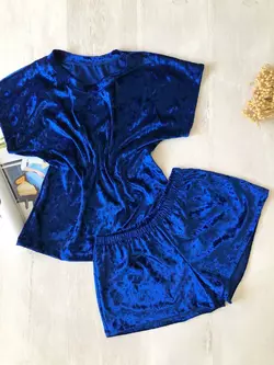 Женская велюровая пижама шорты и футболка синяя